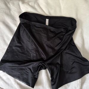 Cacique Black Slip/light shapewear shorts, EUC, 26/28
